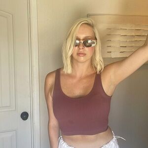 Retro nude sunglasses